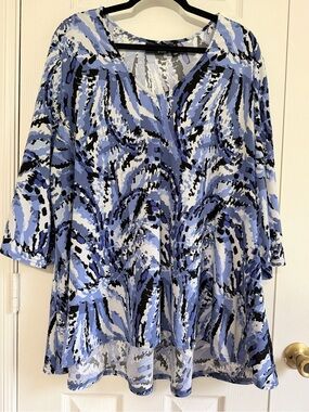 Attitudes By Renee Women’s 2X Blue Abstract Print Tunic Top 3/4 Sleeve Plus Size